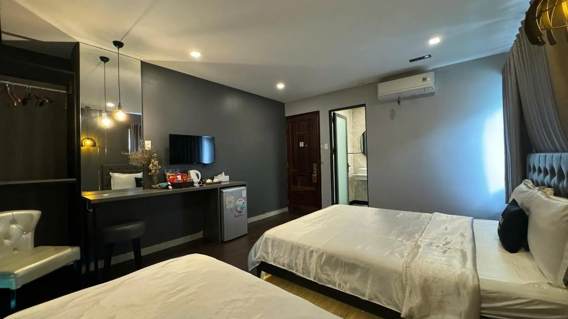 M&H Lux Hotel Ho Chi Minh City 3*,  Vietnam