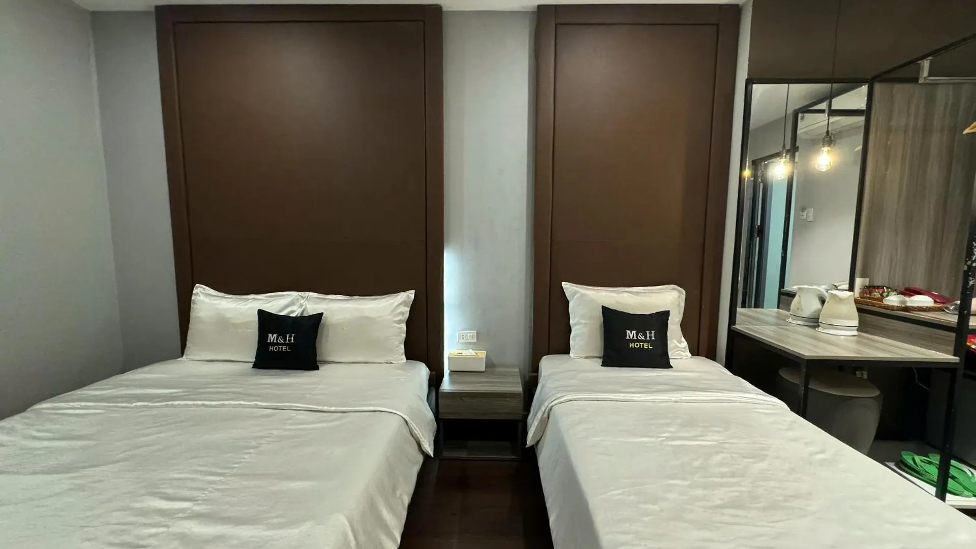 M&H Lux Hotel Ho Chi Minh City