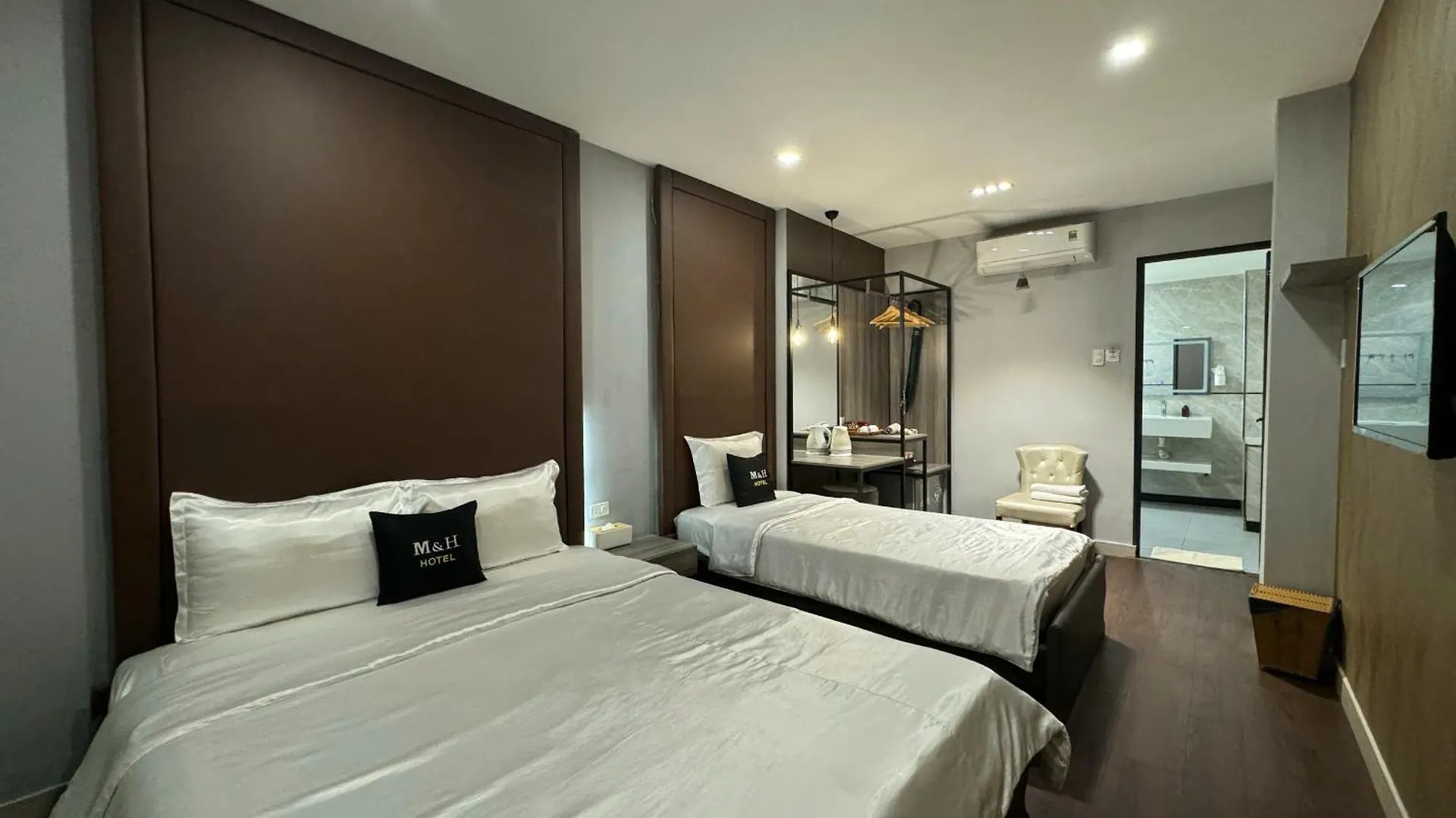 ***  M&H Lux Hotel Ho Chi Minh City Vietnam