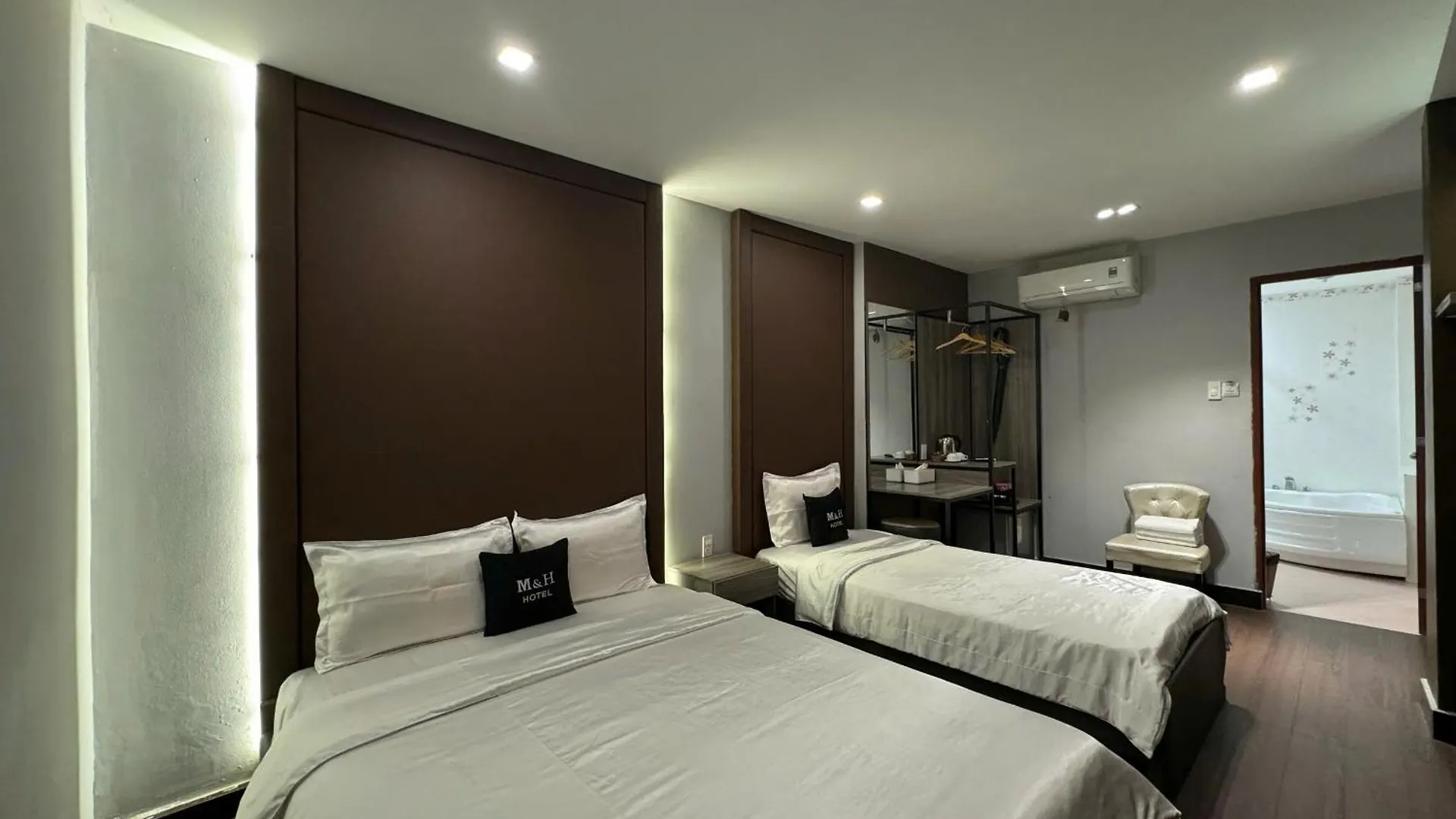 M&H Lux Hotel Ho Chi Minh City