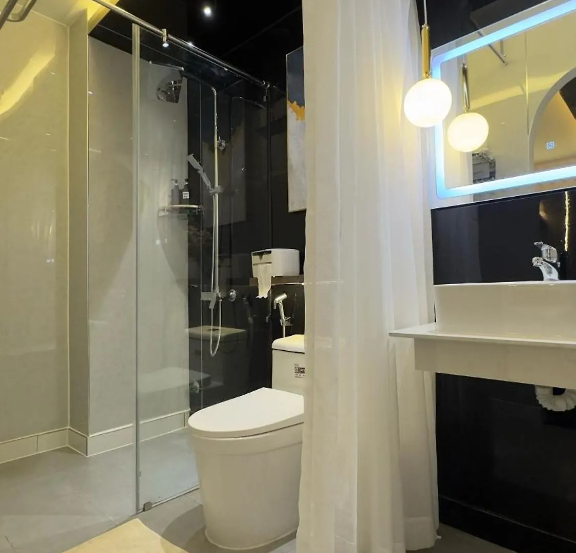 M&H Lux Hotel Ho Chi Minh City